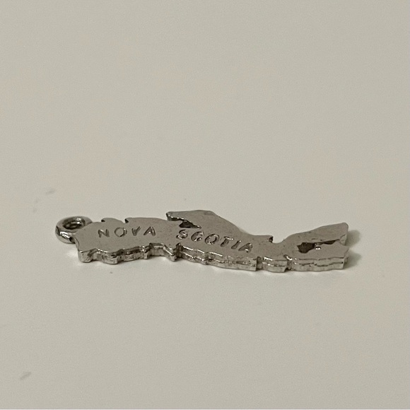 Vintage Sterling Silver Charm Pendant Nova Scotia Canada Travel - Picture 2 of 9